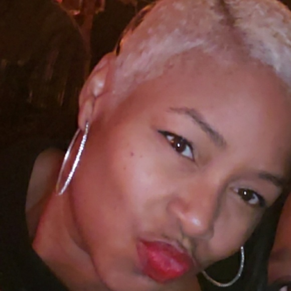 Meet your Posher, Tee - Picture 1 of 1